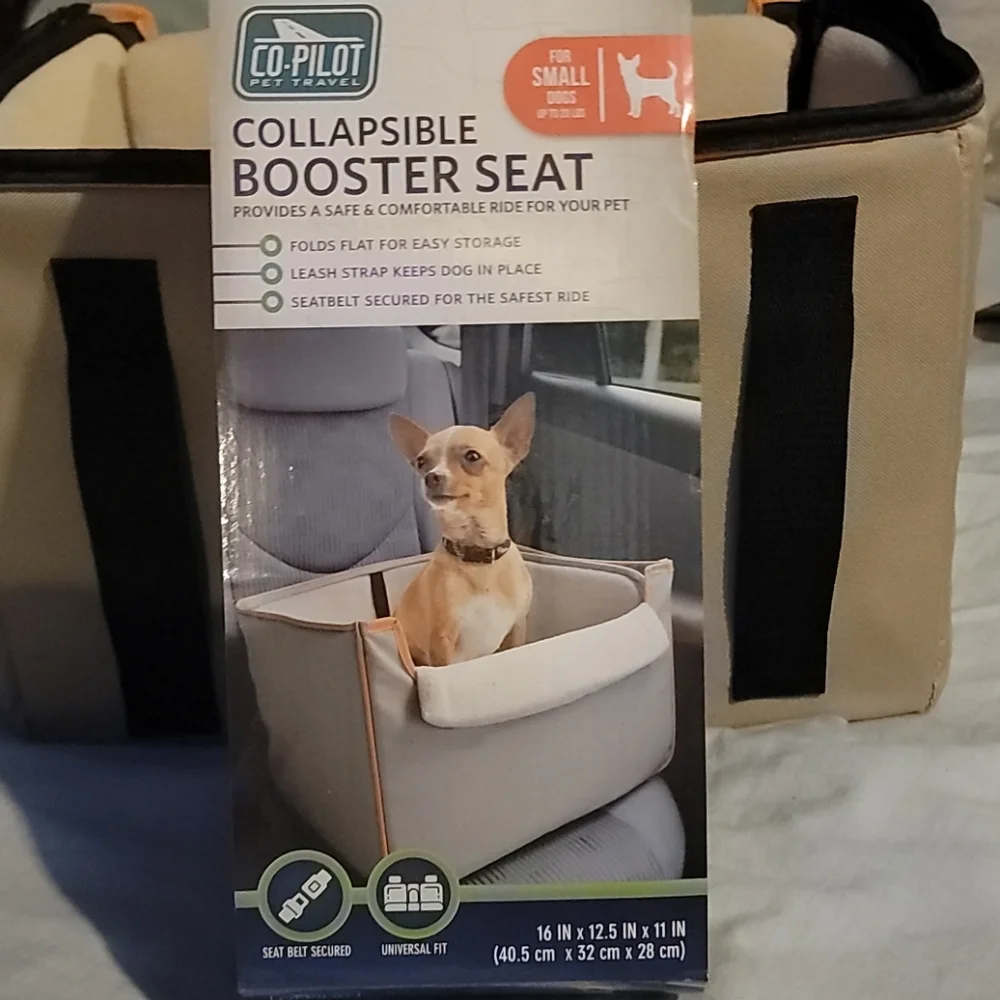 *NWOB* Small dog booster seat